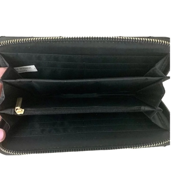 NEW Rampage Chevron Quilted Vegan Faux Leather Zip Around Wallet Fits Cell Phone - Picture 7 of 7